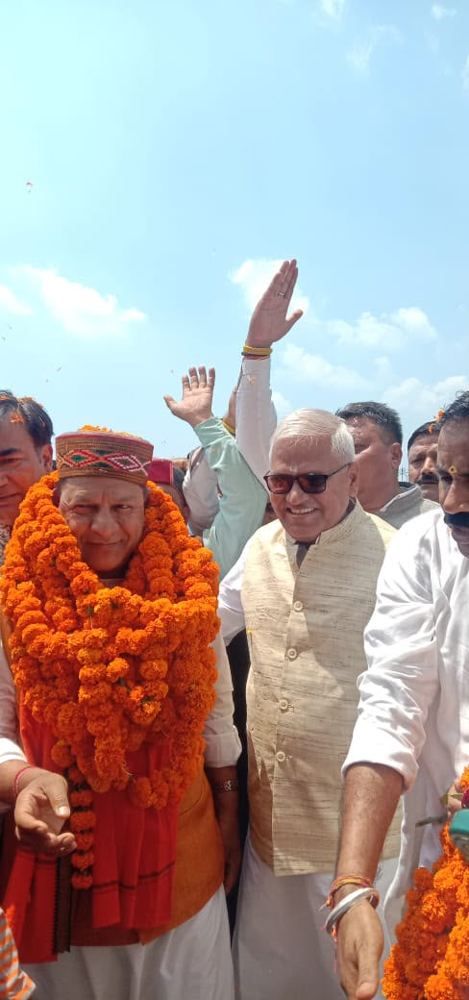 नगेन्द्र सिंह रावल (Nagendra Singh Rawal): फूल-मालाओं से अभिनन्दन